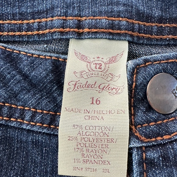 Capris - Picture 2 of 3